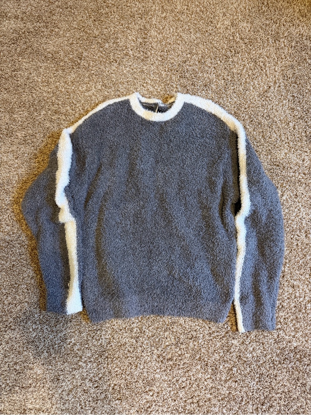SKIMS Cozy Unisex Pullover Sweatshirt L/XL Gray White Fuzzy Soft Knit Crewneck